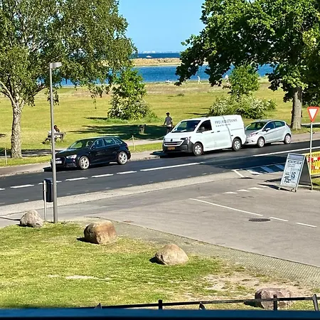 Seafront Lux Apt, Central, Beach, Direct Airport Metro Kodaň